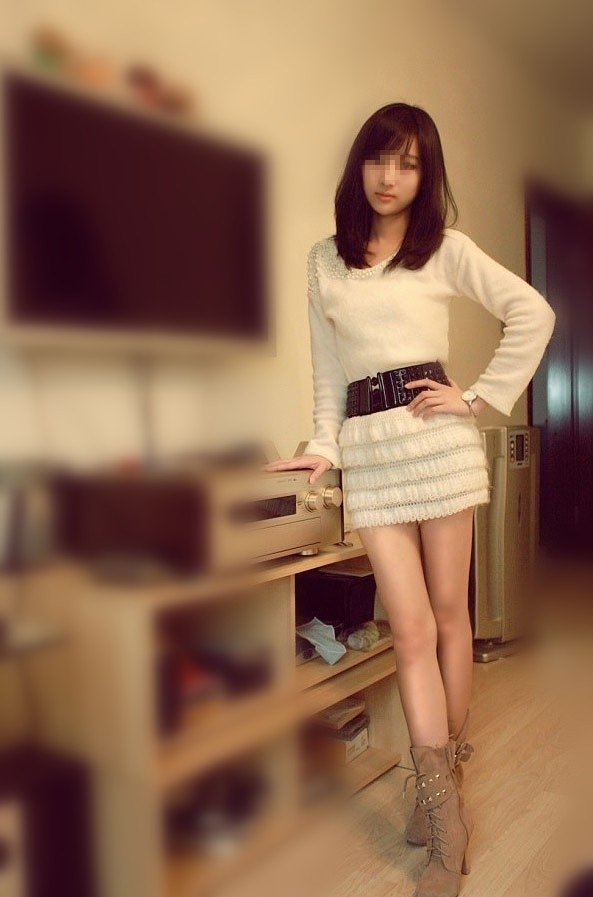 girl13.com-81646f20jw1do61wgde1rj.jpg