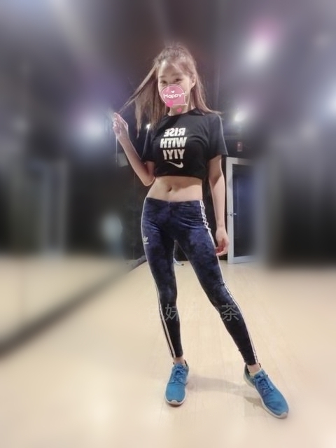 昨天剛應徵的正妹.jpg
